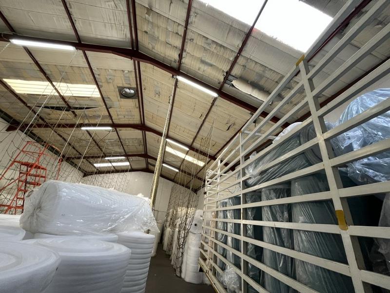 To Let commercial Property for Rent in Killarney Gardens Western Cape